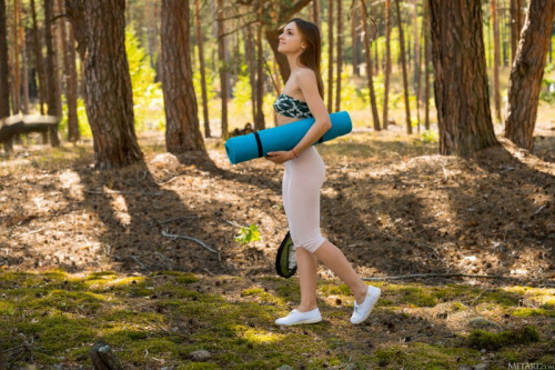 1f1B4w1G7b9R fapit cc 002