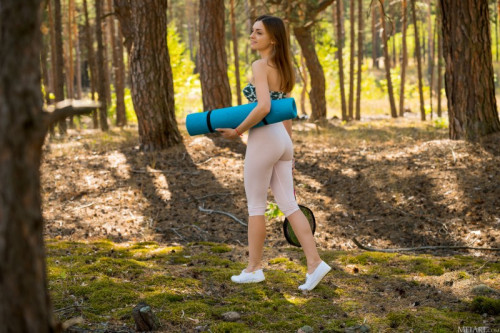 1f1B4w1G7b9R fapit cc 003