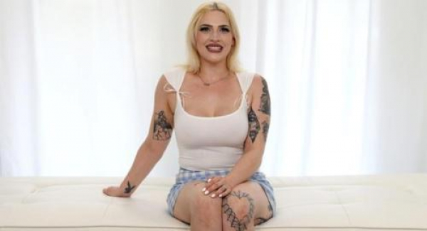 Scarlett – Scarlett Returns