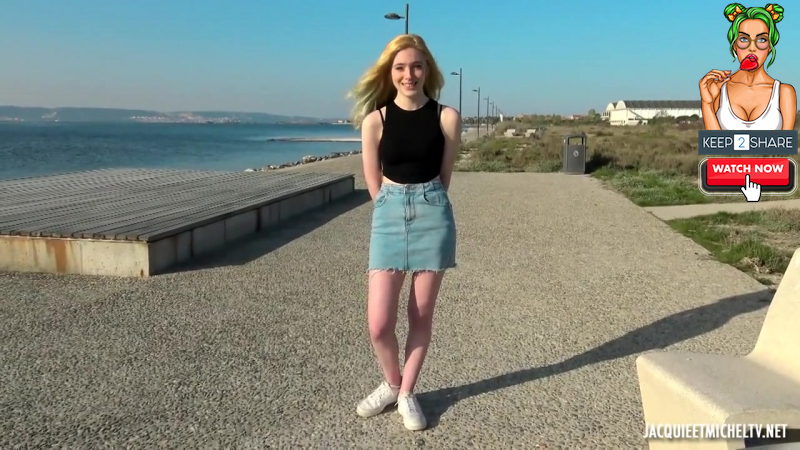 Charlotte – 19-year-old French teen anal session